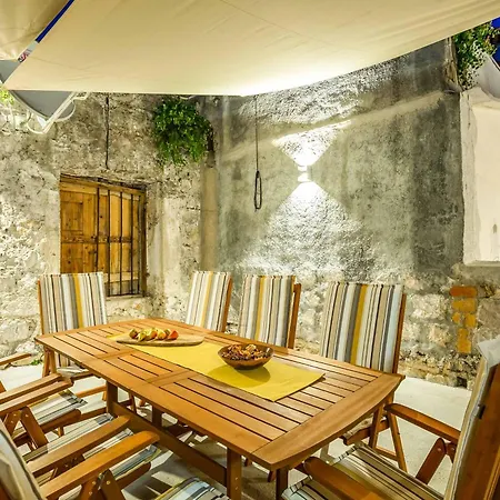 Villa Rustic Star *