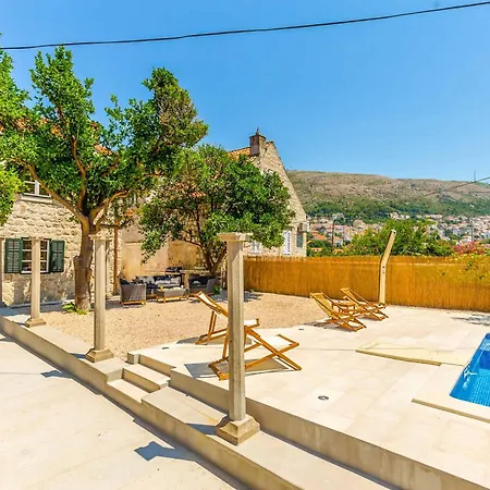 Rustic Star Villa