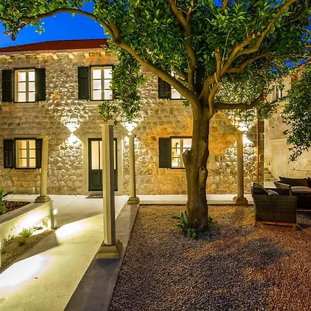 Villa Rustic Star *